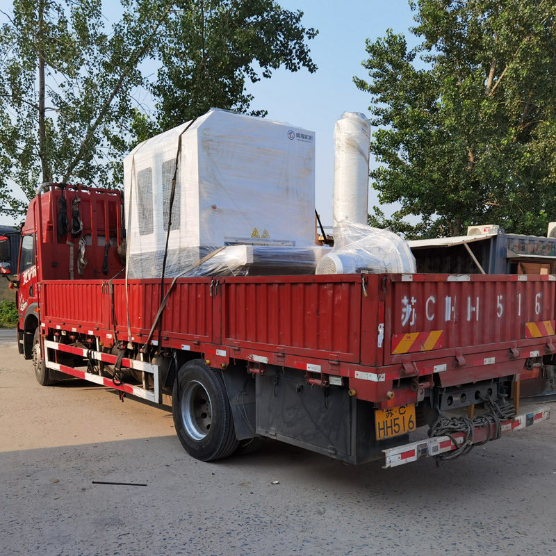 騰隆機械800寬不銹鋼萬向去毛刺機發(fā)貨江西